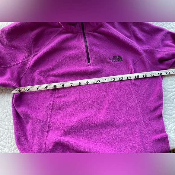 The North Face Fleece 1/4 Zip Pullover Medium - Picture 7 of 7